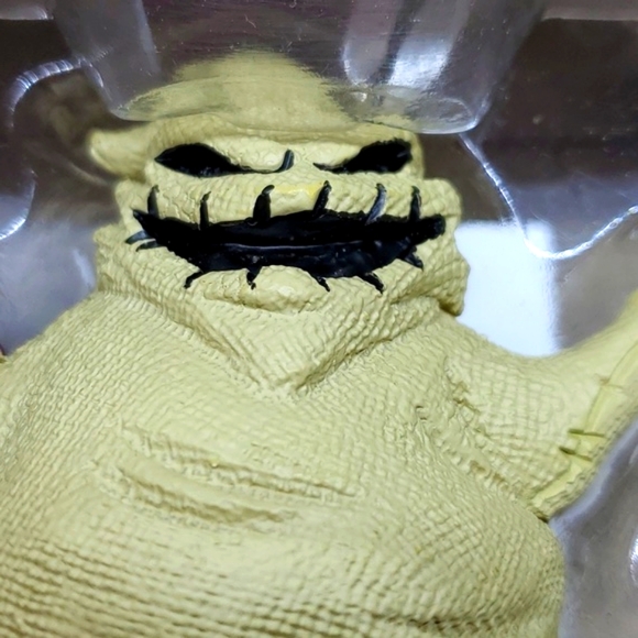 OOGIE BOOGIE The Nightmare Before Keepsake Christmas Tree Ornament - Picture 10 of 13